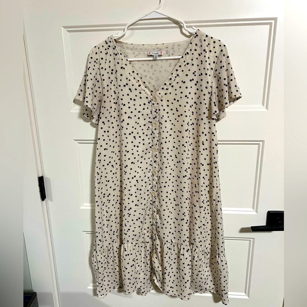 L Love Casual flowy cream with black polka dot dress, Medium